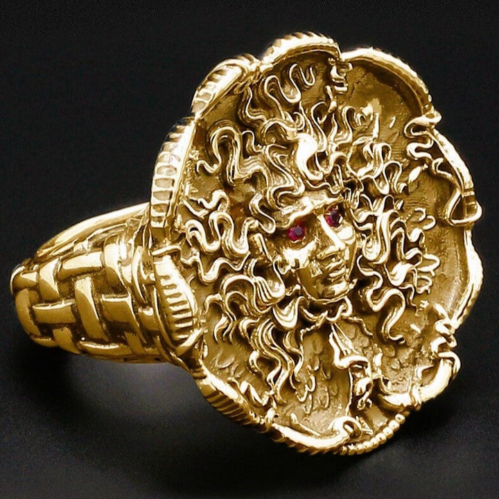 Medusa 18K Gold