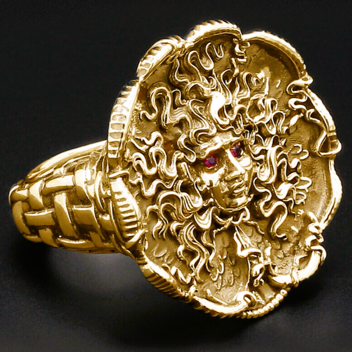 Medusa 18K Gold