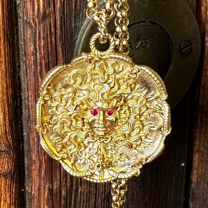 Medusa 18K